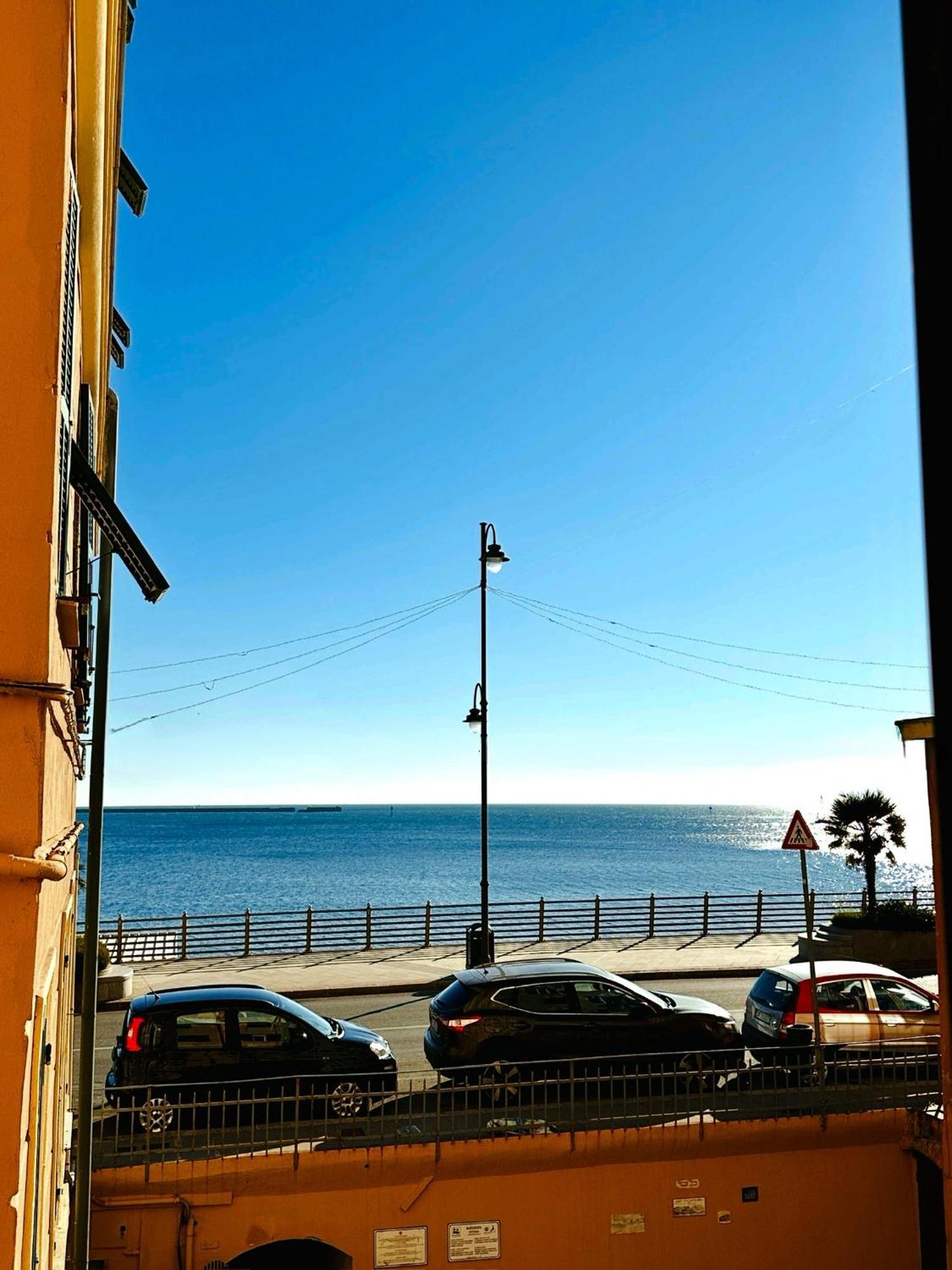 Apartament La Casa Di Dory In Primopiano Genua Zewnętrze zdjęcie